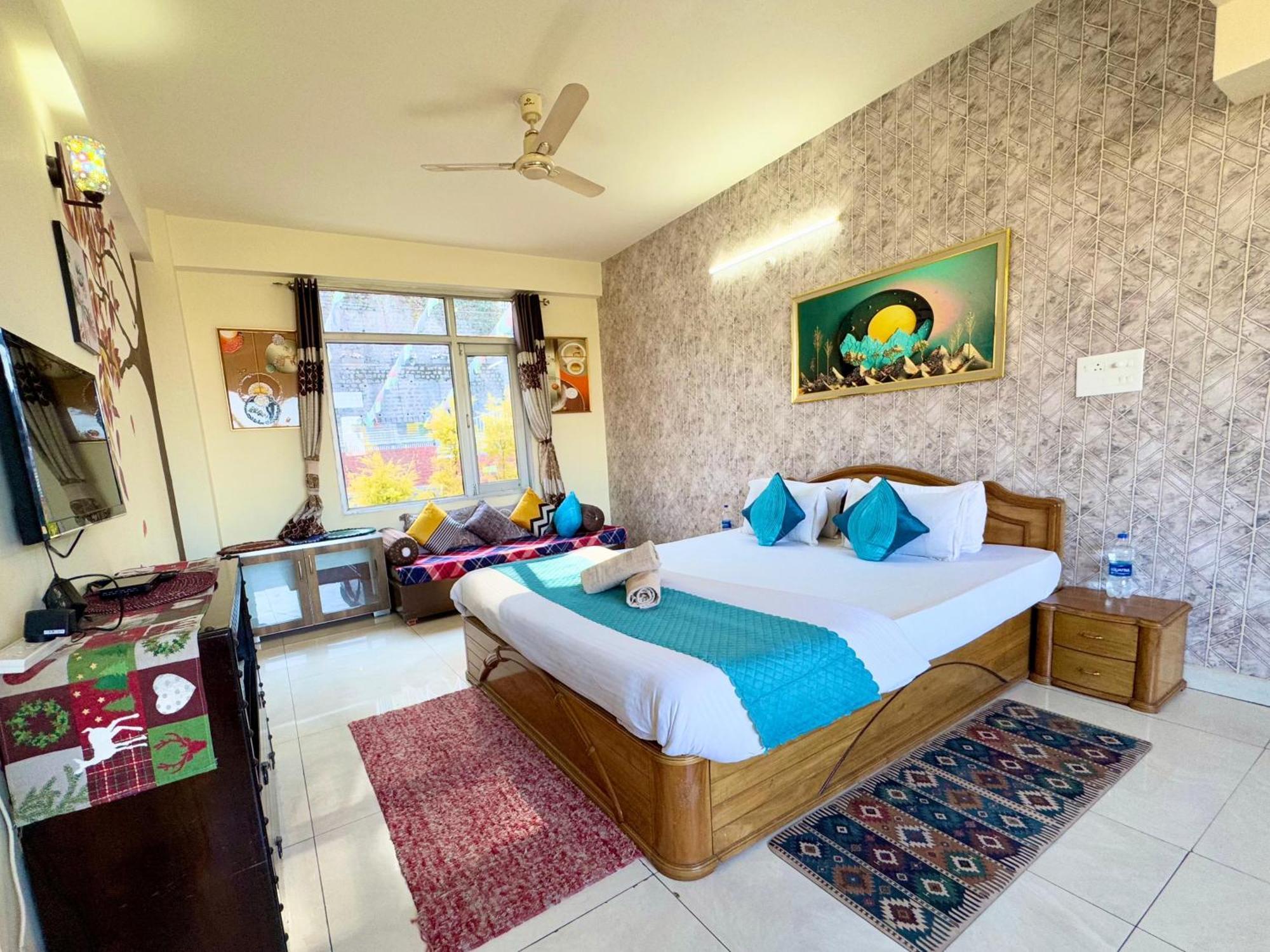 The Auriga 3Bhk Fully Entair Villa With Bonfire In Kasauli I Pvt Stay I Open Air Terrace I Kitchen Livingroom I Lawn Bonfire I Gaming Zone Zewnętrze zdjęcie
