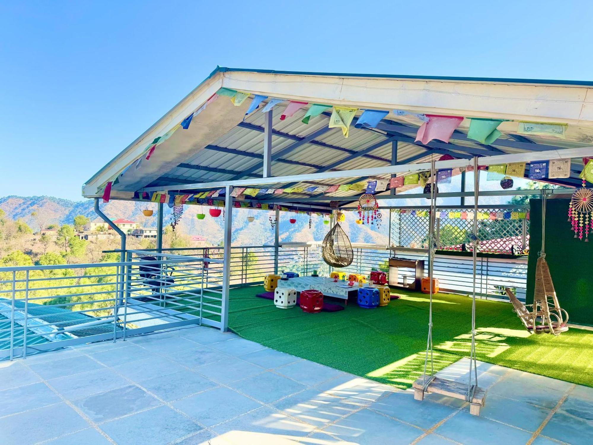 The Auriga 3Bhk Fully Entair Villa With Bonfire In Kasauli I Pvt Stay I Open Air Terrace I Kitchen Livingroom I Lawn Bonfire I Gaming Zone Zewnętrze zdjęcie
