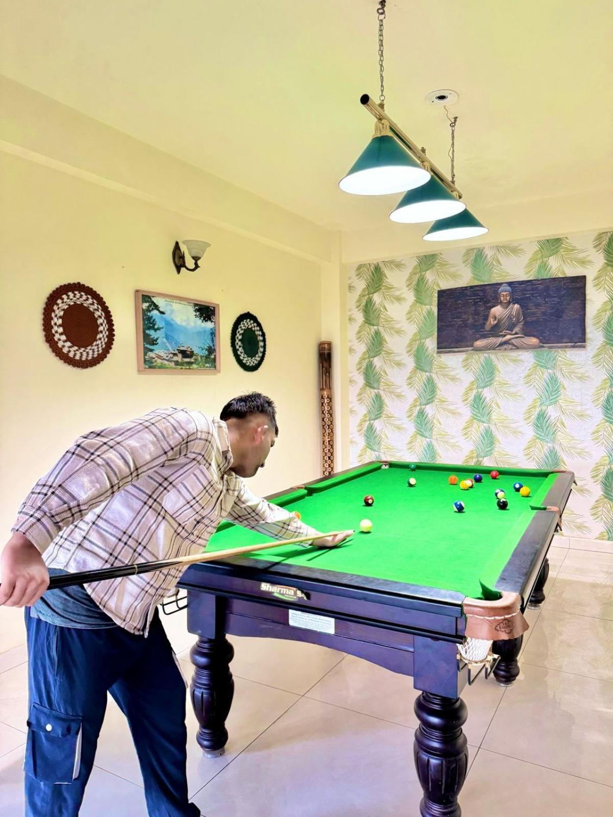 The Auriga 3Bhk Fully Entair Villa With Bonfire In Kasauli I Pvt Stay I Open Air Terrace I Kitchen Livingroom I Lawn Bonfire I Gaming Zone Zewnętrze zdjęcie